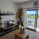 Sunny Escape Apartman