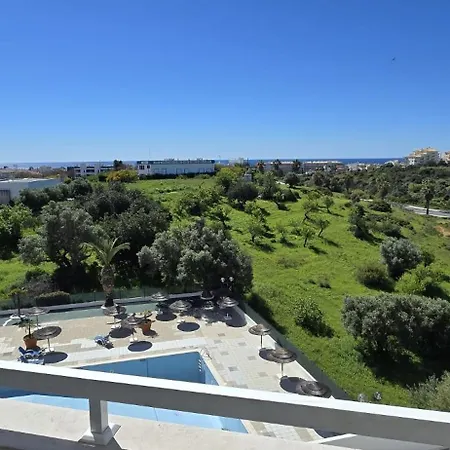 Sunny Escape البوفيرا